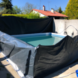 Accessoires et Produits d'Entretien : Astuces et Solutions pour une Piscine Impeccable Lamentin